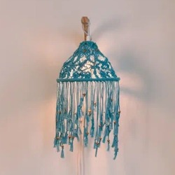 Светильник в технике макраме ручной работы