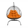 Подвесное кресло для двоих с ротангом серое, оранжевая подушка