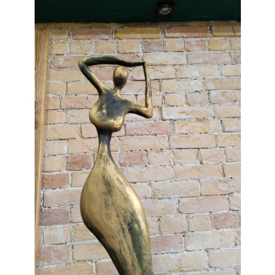 Деревянная скульптура  «Женская Фигура» #3