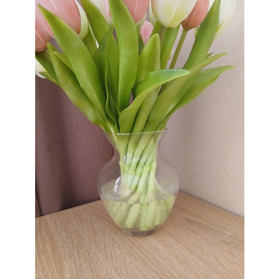 Букет нежных силиконовых тюльпанов в вазе с имитацией воды #5