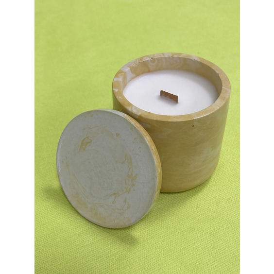 Ароматическая свеча «Лайм и имбирь» #2 Ароматическая свеча «Лайм и имбирь» #2