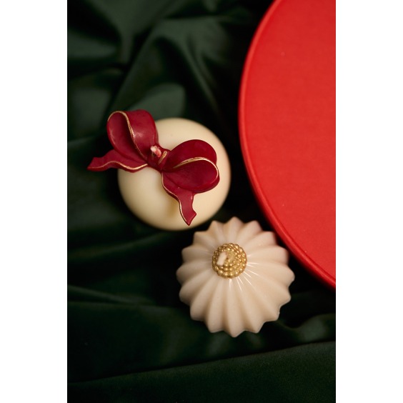 Свеча Wax Christmas ball, ребристый красный шар с золотой верхушкой #2