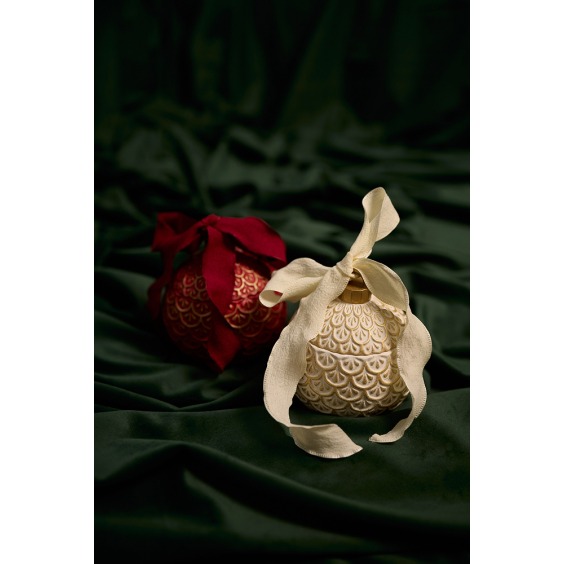 Свеча Red Christmas ball [ Домашнее имбирное печенье ] #4