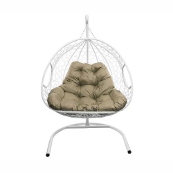 Подвесное кресло для двоих с ротангом белое, бежевая подушка