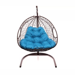 Подвесное кресло для двоих с ротангом коричневое, голубая подушка