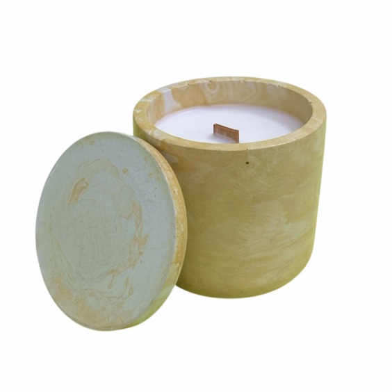 Ароматическая свеча «Лайм и имбирь» #1 Ароматическая свеча «Лайм и имбирь» #1