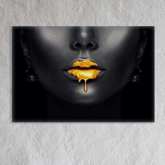Картина на стену большая на холсте интерьерная "Золотые губы", размер 80х115 см #1 Картина на стену большая на холсте интерьерная "Золотые губы", размер 80х115 см #1